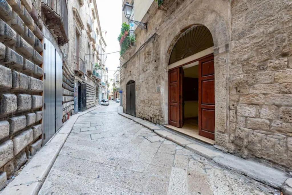 Apt 0 In The Historic Center Бари Экстерьер фото