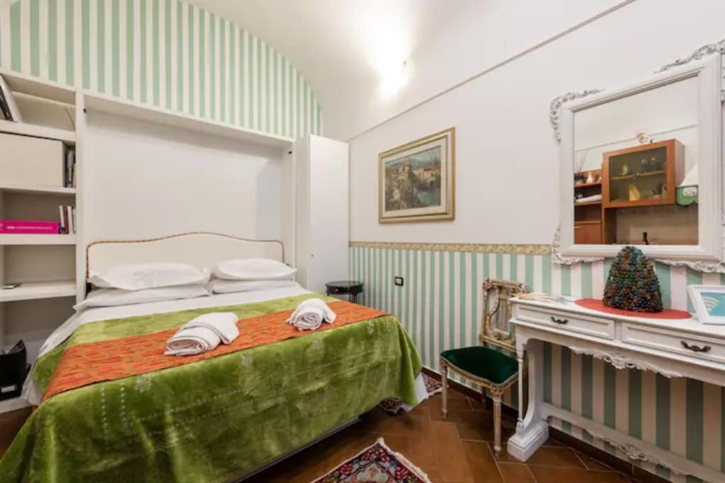 Apt 0 In The Historic Center Бари Экстерьер фото