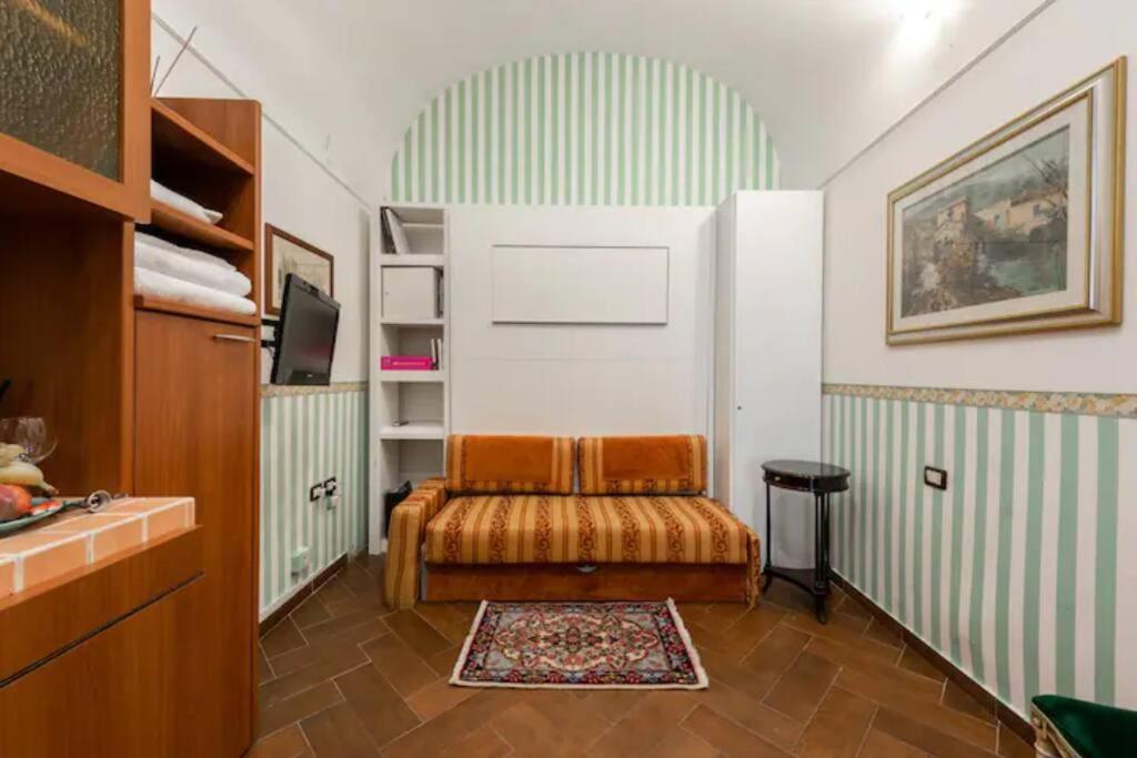 Apt 0 In The Historic Center Бари Экстерьер фото